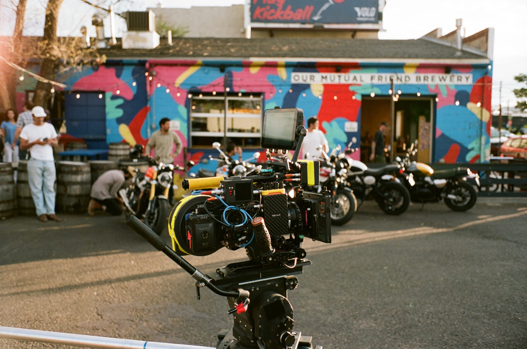 Behind the scenes photograph 22